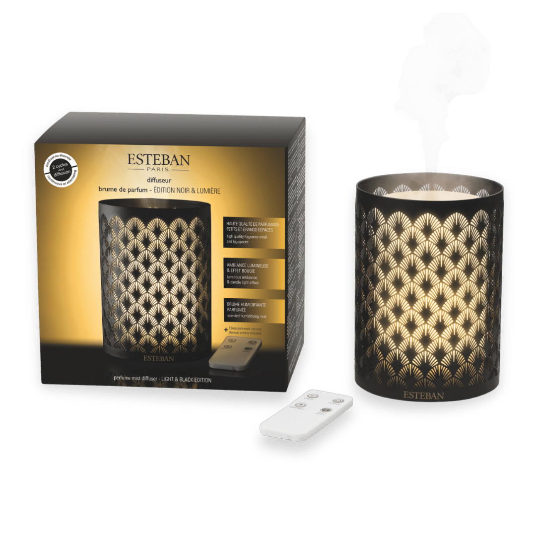 Diffuseur de parfum Esteban Paris Édition Noir & Lumière, brumisateur de parfum avec habillage métallique noir ajouré, effet lumineux décoratif et télécommande incluse, présenté avec son coffret